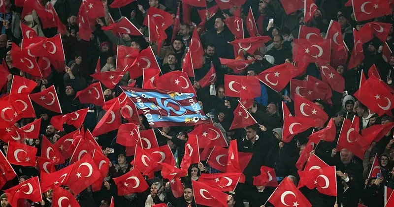 Trabzonspor taraftarı çağrıya akın etti