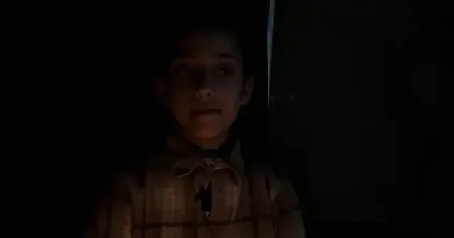 Gazzeli Besent evini aydınlatmak için imkansızlıklar içinde kandil üretti VİDEO İZLE