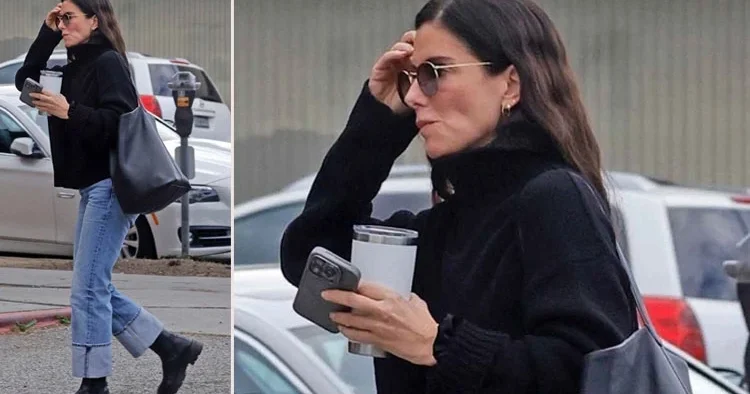 Aşkı geç buldu, onu da ölüm elinden aldı... El ele geçtiğimiz sokaklarda yalnızım şimdi... Seni çok özledim sevgilim!