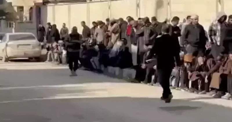 Şam yönetimi kontrolü sağlıyor: Eski örgüt üyeleri için entegrasyon süreci başladı