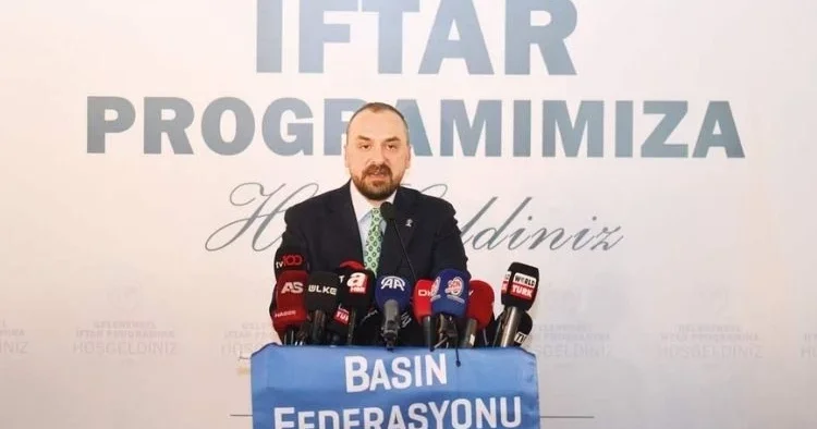 AK Partili Faruk Acar’dan gazetecilere yeşil pasaport mesajı