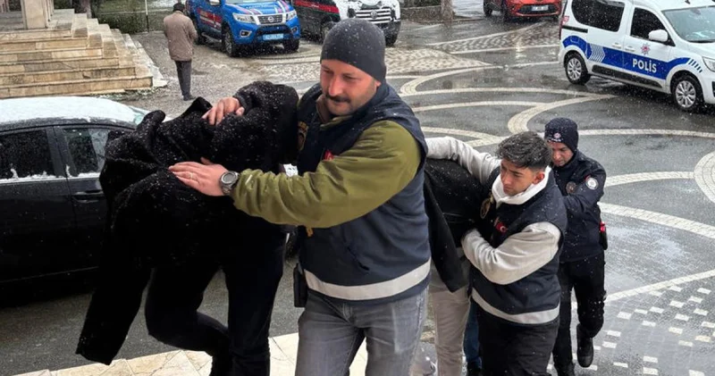 Konya da kuyumcuya sahte altın satmak isteyen 3 kişi tutuklandı Son dakika haberleri