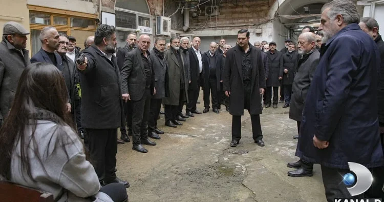 Eşref için karar zamanı: Nisan mı, Yetimler mi?