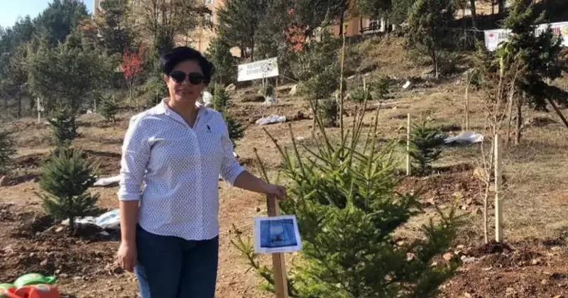 10 gün önce vefat eden oğlunun acısına dayanmadı: Kabri başında hayatını kaybetti!