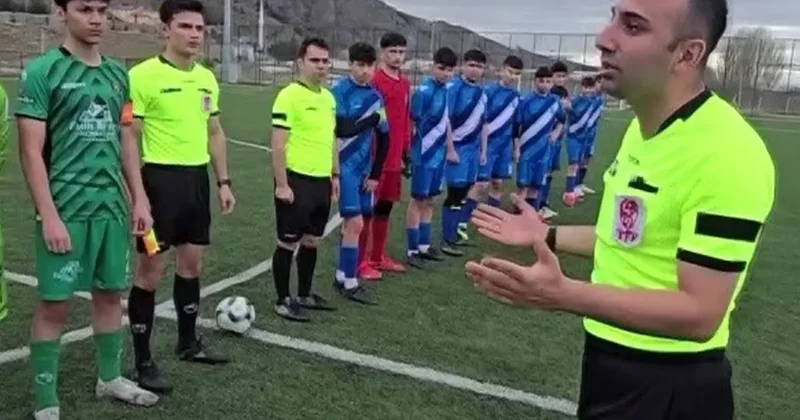 Sahada sağlık görevlisinin olmadığını gören hakemi yaptığı hareket takdir topladı