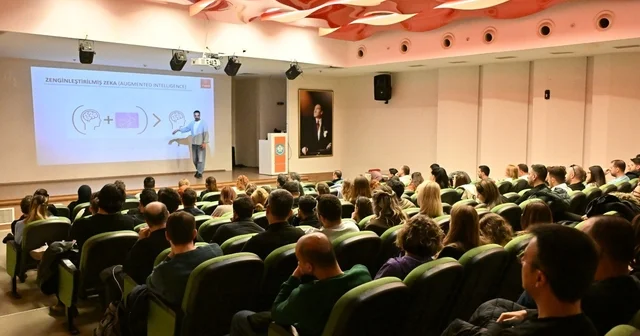 Manisa Büyükşehir personeline yapay zeka ve veri yönetimi eğitimi Manisa Haberleri