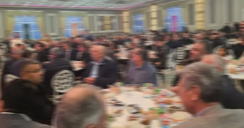 AKP iftarına katılmayan muhtarlara Büyükşehir den hizmet tehdidi