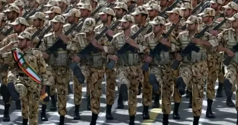 İran dan 12 yaş üstüne şoke eden savaş çağrısı!