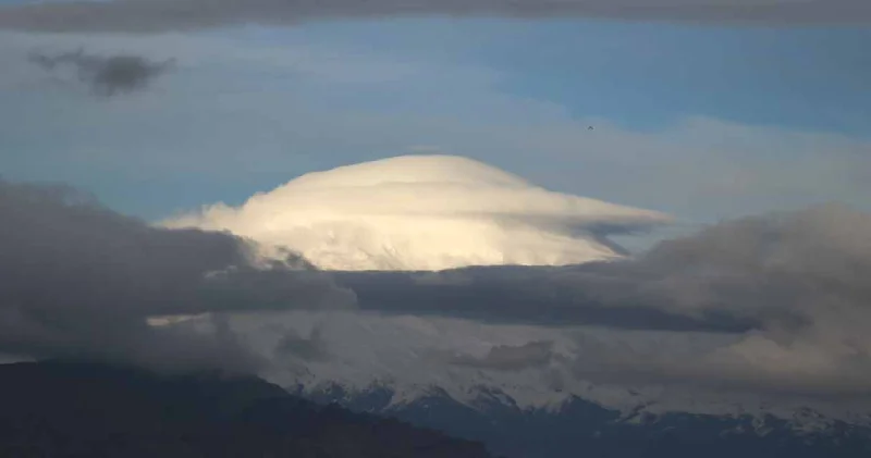 Türkiye nin en yüksek noktasında görüntülendi: Görenleri hayran bıraktı