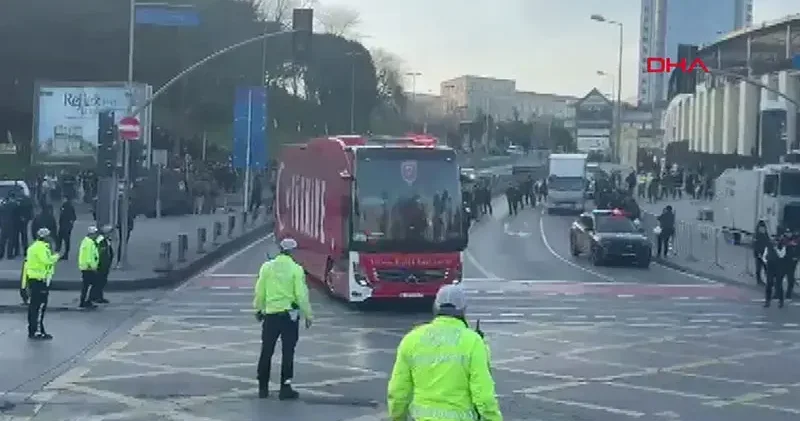 A Milli Takım, Romanya ile karşılaşacağı Beşiktaş Park a ulaştı