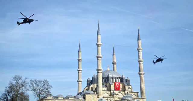 Edirne de Balkan şehitleri anısına saygı uçuşu yapıldı, savunma sistemleri ve silahlar sergilendi Edirne Haberleri