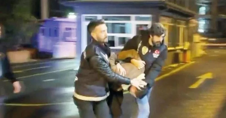 Tehdit mesajına tutuklama