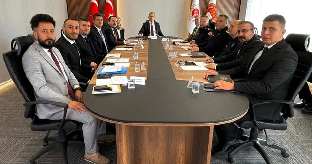 Burdur da uyuşturucu ve yasa dışı bahisle mücadele toplantısı Burdur Haberleri