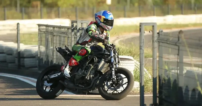 Milli motosikletçiler Portekiz ve ABD de piste çıkacak Spor Haberleri