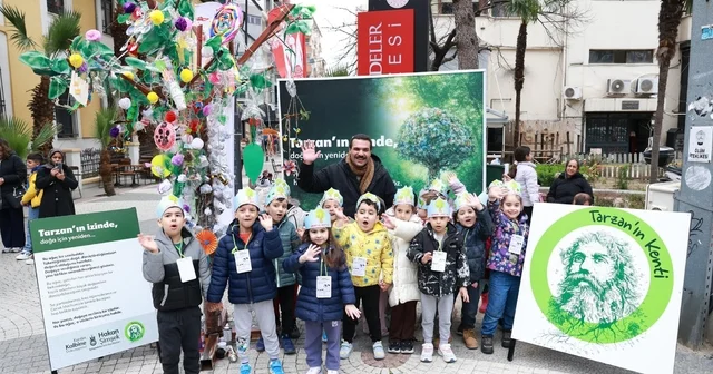 Topladıkları çöplerden atık ağacı yaptılar Manisa Haberleri