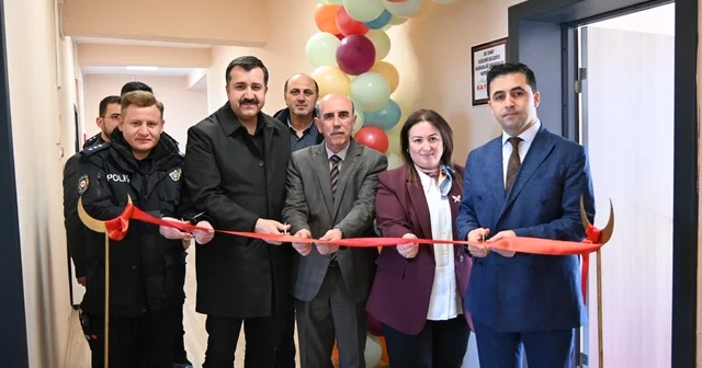 Suşehri Belediyesi, Kemalpaşa İlköğretim Okulu na çocuk oyun sınıfı yaptı Sivas Haberleri