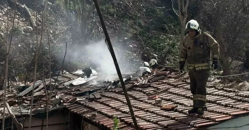 Kağıthane’de korkutan gecekondu yangını