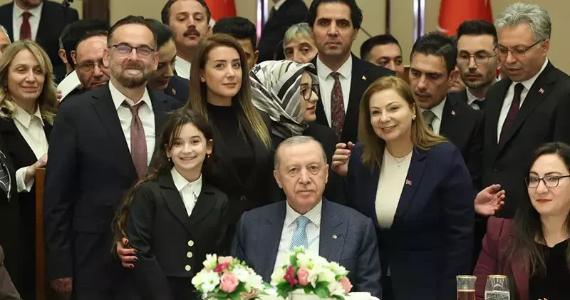 Dünya matematik şampiyonu Lina, Cumhurbaşkanı Erdoğan dan 23 Nisan’da koltuğuna oturmayı istemiş