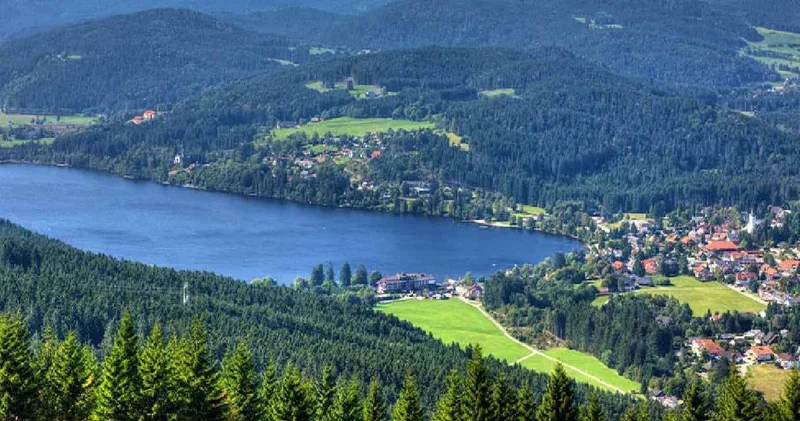 Koca köy otele dönüştü: Köy meydanında buluşup fırınlarda kahvaltı ediyorlar