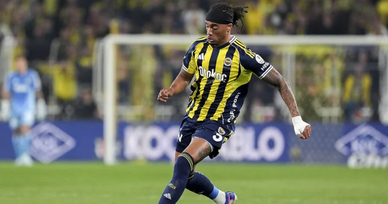 Archie Brown Başakşehir maçında cezalı duruma düştü