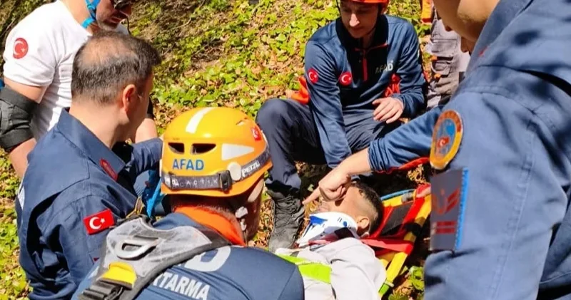Samsun’da kayalıklardan düşen şahıs yaralandı: Ekiplerin müdahalesiyle kurtarıldı Gündem Haberleri