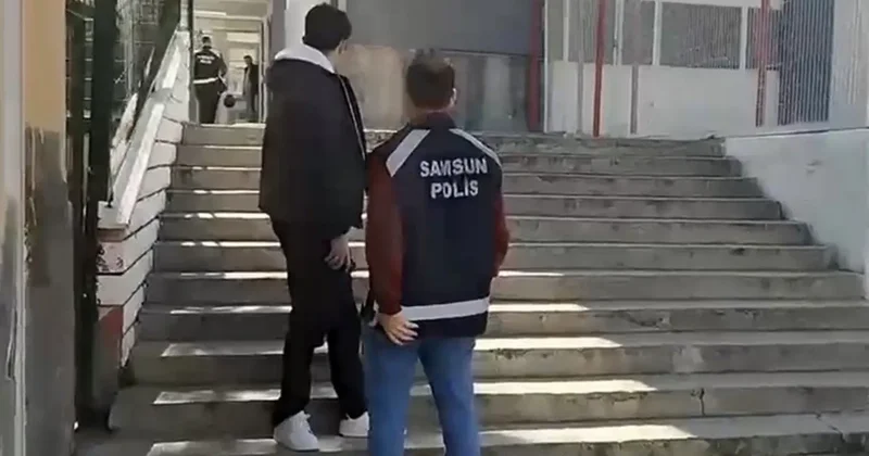 Zamanla yarışan polis kimliğini kaybeden öğrenciyi sınava yetiştirdi