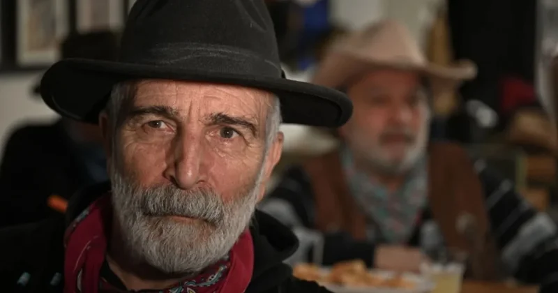 Şapkasını kapan geliyor! İstanbul’da kovboy kahvehanesi dolup taşıyor Sözcü Gazetesi