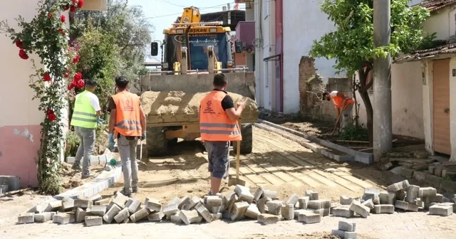 Yenipazar da üstyapı atağı: Parke taşları yenileniyor Aydın Haberleri