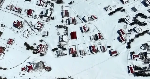 Trabzon da karlar altında kalan yaylaları büyülüyor VİDEO İZLE