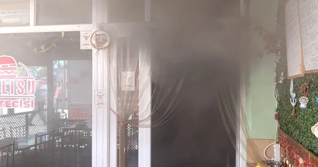Erdek te köfteci dükkanında çıkan yangın büyümeden söndürüldü Balıkesir Haberleri