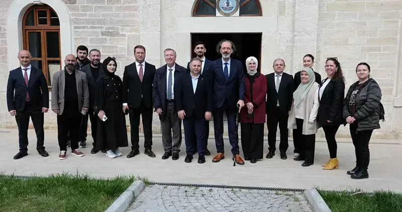 AK Parti İstanbul milletvekilleri her cuma vatandaşlarla bir araya geliyor