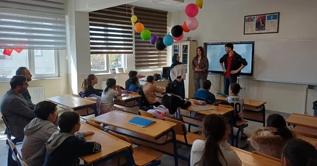 Üniversiteliler miniklere zorbalıkla baş etmeyi anlattı Düzce Haberleri