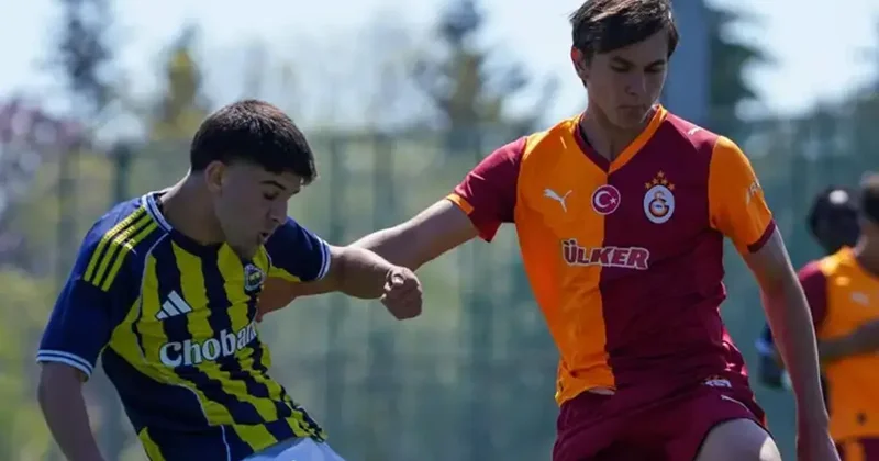 Derbide ilk kazanan Fenerbahçe! U19 derbisinde Galatasaray’ı devirdi Fenerbahçe U19 Galatasaray U19 maç sonucu: 2 1 Fanatik Gazetesi Galatasaray (GS) Haberleri Spor