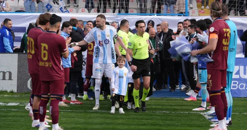 İşte futbol, işte centilmenlik! Derbi öncesi Erzurum’da örnek hareket Sözcü Gazetesi