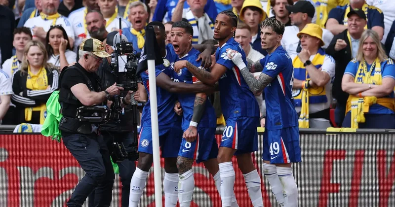 Chelsea bileti kaptı! Finalde devler kapışacak