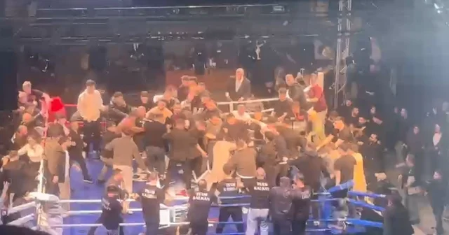 Trabzon da boks maçında kavga kamerada Trabzon Haberleri