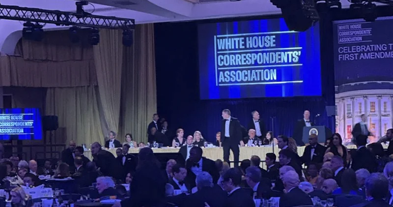 Son dakika: ABD Başkanı Trump ın katıldığı yemekte silah sesleri! Beyaz Saray Muhabirleri Yemeği nasıl kaosa döndü? Dış Haberler