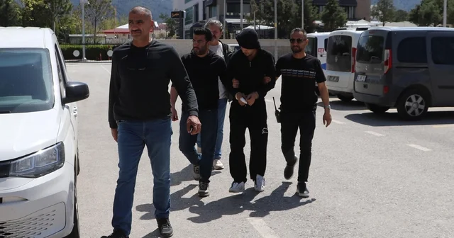 Denizli de sokak düğünü sonrası eşya toplama kavgası; 1 ölü, 1 yaralı Denizli Haberleri