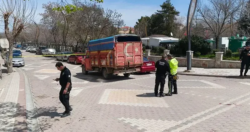 Ankara da kamyonetin çarptığı Yakup Can, dedesinin elinden kaçmış