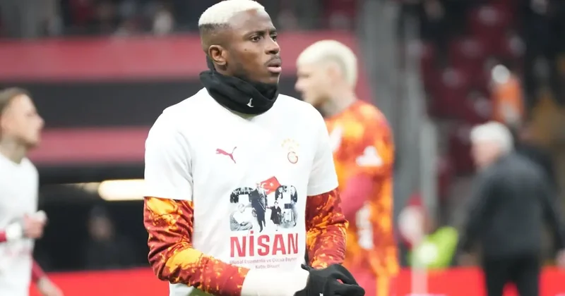 Fenerbahçe başvuru yapmıştı! Derbi öncesi Osimhen gelişmesi: Kolundaki sargı engel mi?