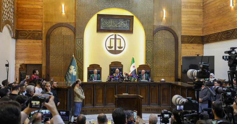 Suriye’de Beşşar Esed ve kardeşi Mahir hakkında gıyabi yargılama başladı