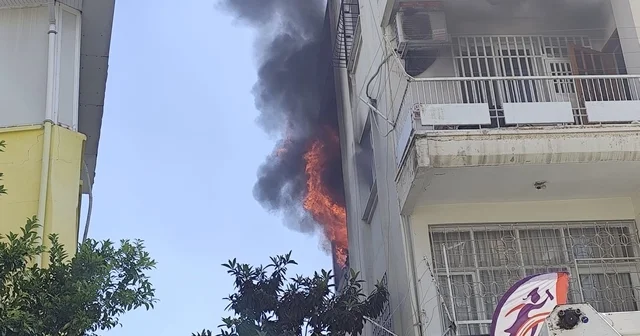 Tarsus ta apartman dairesinde yangın paniği Mersin Haberleri