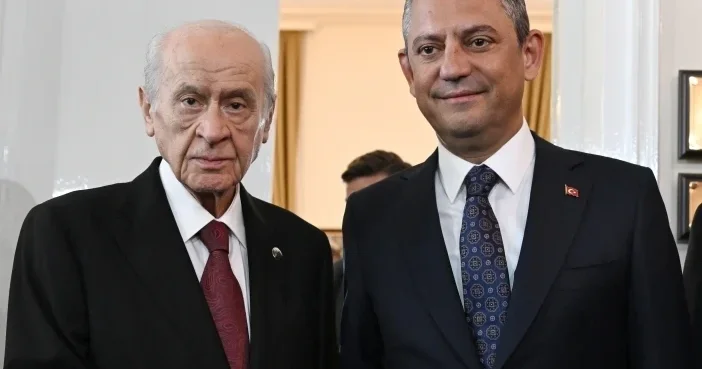 Son dakika... Özel, Bahçeli ile telefonda görüştü