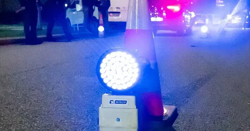 Belçika’da trenle okul servisi çarpıştı