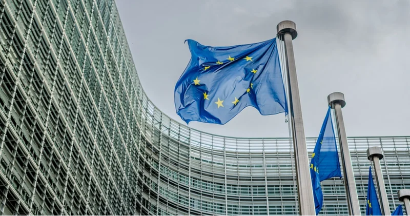 ECB den enflasyon ve büyüme tahmini mesajı