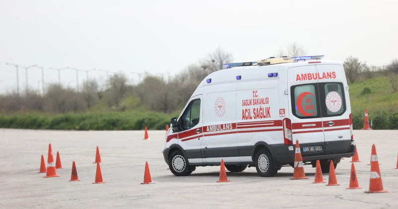 2 yaralı! Darp edilen kadını kurtarmak istediler