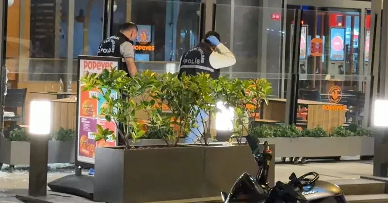 Şişli’de gece sokak karıştı: İş yerinin önünde kurşun yağdı!