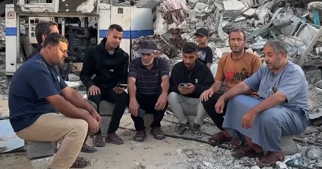 İsrail ablukasındaki Gazze de Filistinliler Hac özlemini yıkıntılar arasında ilahilerle dindiriyor VİDEO İZLE