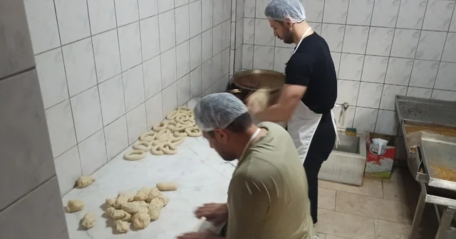 Devrek in asırlık simit fırınında bayram mesaisi Zonguldak Haberleri