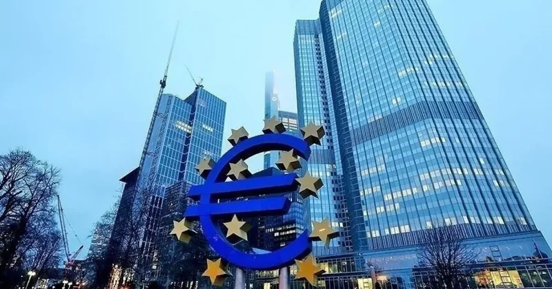 ECB Başekonomisti Philip Lane: Enflasyon ve büyüme tahminlerini güncelleyeceğiz